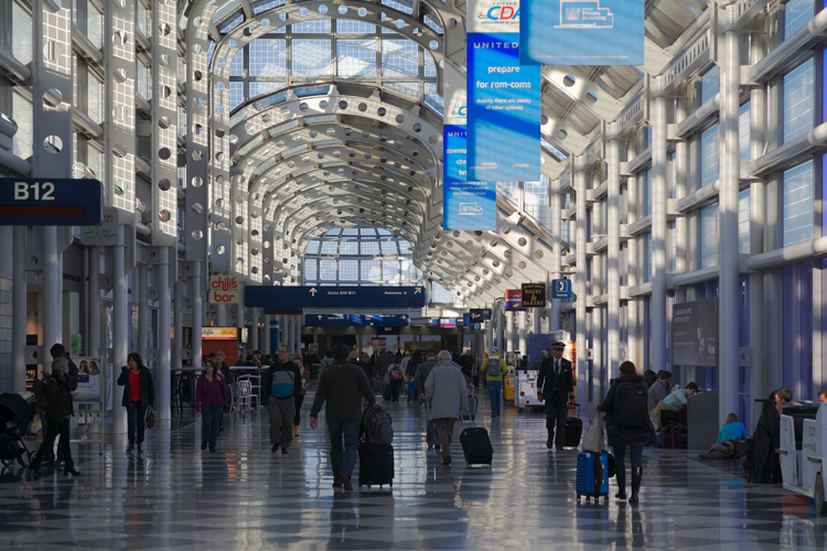 concourse b of the o'hare airport